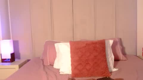 My name is olivia but can you call me Oli online show from January 21, 2025, 4:48 pm