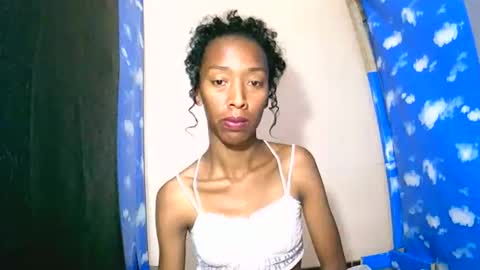 Snapshot of oliviah27 chatting on October 1, 2025, 7:31 pm oliviah27 online show from October 1, 2025, 7:31 pm