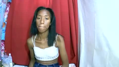 Snapshot of oliviah27 chatting on October 5, 2025, 5:11 pm oliviah27 online show from October 5, 2025, 5:11 pm