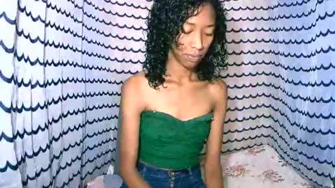 Snapshot of oliviah27 chatting on October 31, 2025, 8:26 am oliviah27 online show from October 31, 2025, 8:26 am