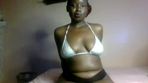 oliviah_1 online show from October 15, 2025, 9:31 am