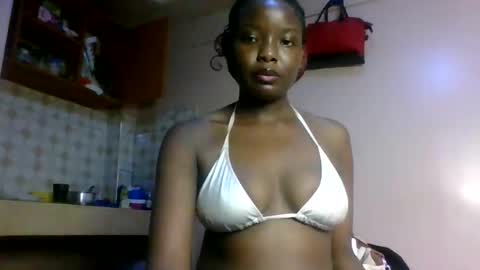 oliviah_1 online show from October 16, 2025, 7:53 am