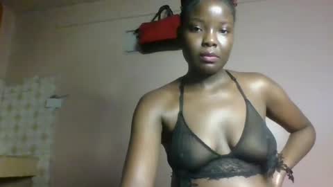 oliviah_1 online show from October 18, 2025, 8:26 am