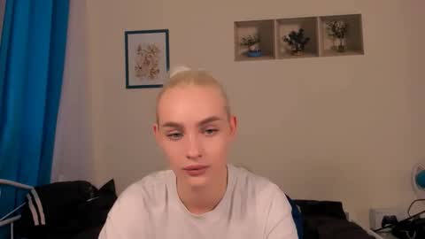 oliviaBeauty online show from May 31, 2026, 3:08 pm