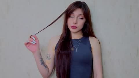 Snapshot of oliviahoresnev chatting on June 5, 2026, 5:29 pm Olivia online show from June 5, 2026, 5:29 pm