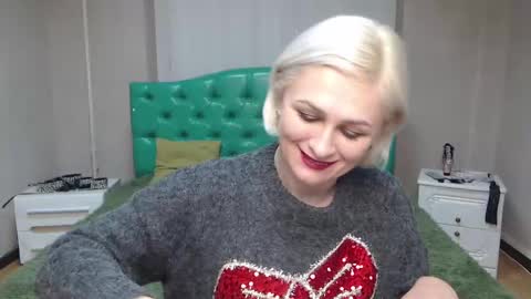 Snapshot of oliviahorst chatting on January 21, 2025, 3:10 pm OliviaHorst online show from January 21, 2025, 3:10 pm