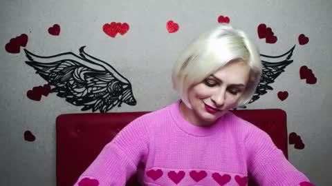 Snapshot of oliviahorst chatting on February 19, 2025, 5:06 pm OliviaHorst online show from February 19, 2025, 5:06 pm