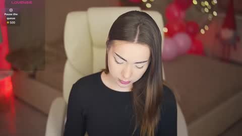 Snapshot of oliviamoore_ chatting on February 16, 2026, 1:51 pm Olivia online show from February 16, 2026, 1:51 pm