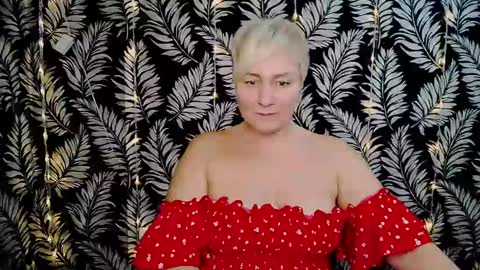 Snapshot of oliviaoskar_ chatting on December 24, 2024, 3:37 pm Kelly online show from December 24, 2024, 3:37 pm