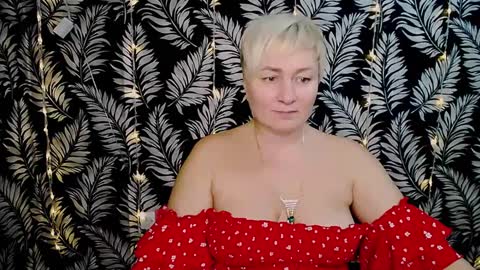 Snapshot of oliviaoskar_ chatting on December 27, 2024, 5:59 pm Kelly online show from December 27, 2024, 5:59 pm