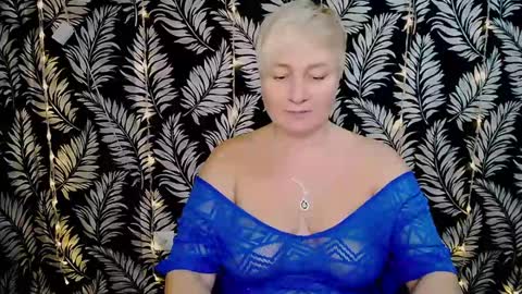 Snapshot of oliviaoskar_ chatting on December 31, 2024, 3:20 pm Kelly online show from December 31, 2024, 3:20 pm