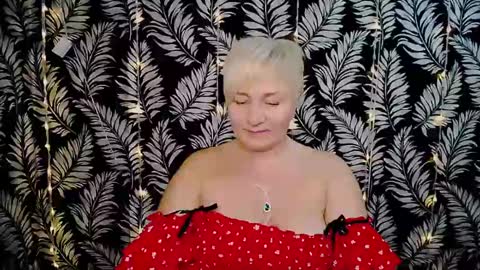 Snapshot of oliviaoskar_ chatting on January 13, 2025, 3:26 pm Kelly online show from January 13, 2025, 3:26 pm
