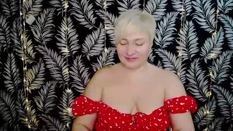 Snapshot of oliviaoskar_ chatting on January 24, 2025, 12:20 pm Kelly online show from January 24, 2025, 12:20 pm