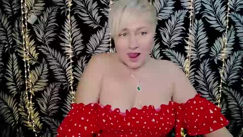 Snapshot of oliviaoskar_ chatting on February 13, 2025, 3:14 pm Kelly online show from February 13, 2025, 3:14 pm