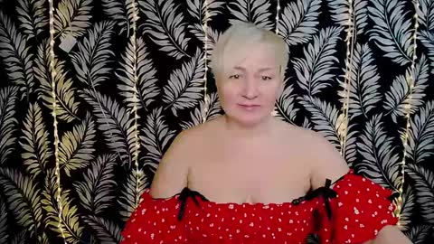 Snapshot of oliviaoskar_ chatting on February 23, 2025, 12:27 pm Kelly online show from February 23, 2025, 12:27 pm