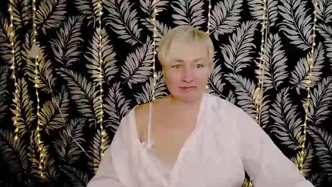 Snapshot of oliviaoskar_ chatting on March 3, 2025, 12:27 pm Kelly online show from March 3, 2025, 12:27 pm