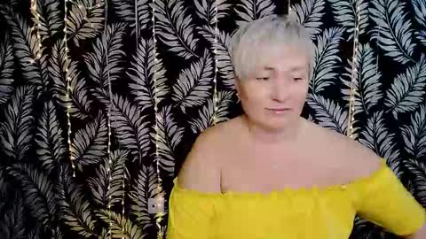 Snapshot of oliviaoskar_ chatting on September 15, 2025, 11:21 am Kelly online show from September 15, 2025, 11:21 am