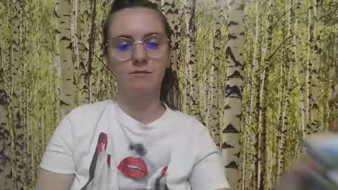 Snapshot of oliviasager chatting on October 5, 2025, 4:44 am Mistress Olivia online show from October 5, 2025, 4:44 am