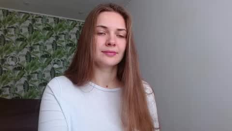 Olivia online show from October 29, 2025, 5:42 am