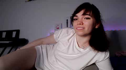 Snapshot of olivka_flower chatting on December 5, 2024, 11:29 pm Angelina Lina online show from December 5, 2024, 11:29 pm
