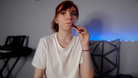 Snapshot of olivka_flower chatting on January 27, 2025, 1:26 am Angelina Lina online show from January 27, 2025, 1:26 am
