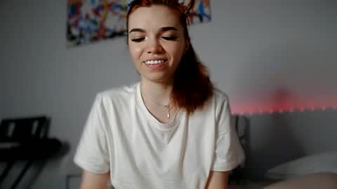 Snapshot of olivka_flower chatting on January 31, 2025, 7:29 pm Angelina Lina online show from January 31, 2025, 7:29 pm