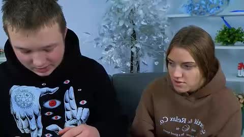 Olli and Stiw online show from November 11, 2025, 8:47 am