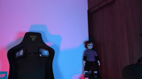     online show from December 13, 2024, 7:15 am