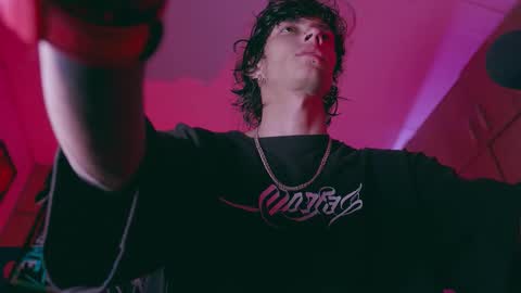     online show from October 28, 2025, 12:14 am