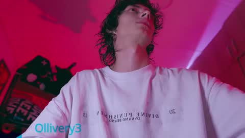     online show from December 4, 2025, 4:11 am