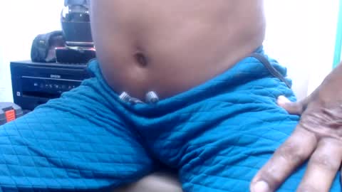 OlySantos online show from July 21, 2026, 11:01 am