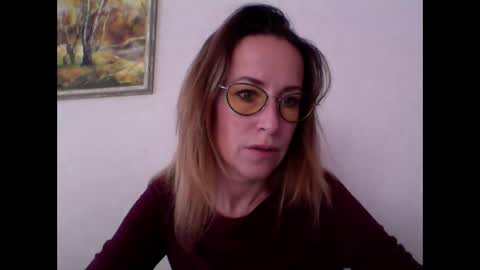 olyra11 online show from March 10, 2026, 9:36 am