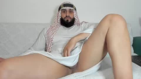 Snapshot of omar_xoxo chatting on June 20, 2026, 9:17 pm Omar online show from June 20, 2026, 9:17 pm