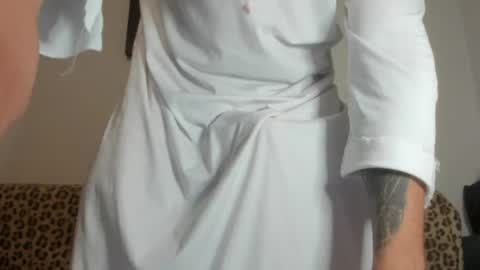 Snapshot of omar_xoxo chatting on July 1, 2026, 7:35 pm Omar online show from July 1, 2026, 7:35 pm