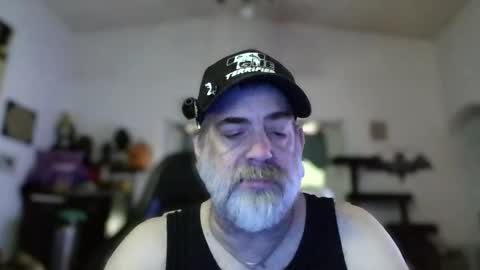 Snapshot of omegablack71 chatting on May 21, 2026, 2:35 pm omega71 online show from May 21, 2026, 2:35 pm