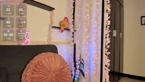 Violette online show from February 1, 2025, 9:08 pm