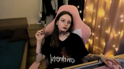 on_yxxx online show from September 14, 2025, 8:52 pm