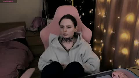 on_yxxx online show from April 27, 2026, 8:07 pm