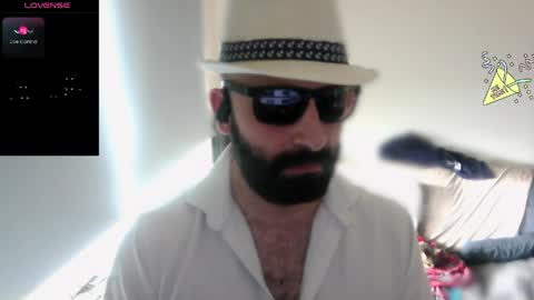 ona nisme online show from April 19, 2026, 4:17 pm