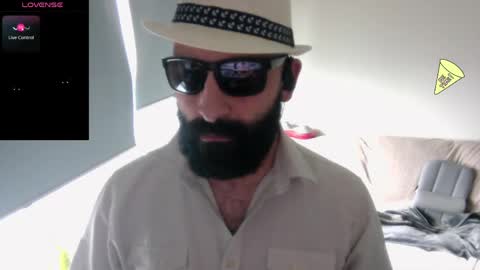 Snapshot of ona_nisme chatting on June 8, 2026, 3:12 pm ona nisme online show from June 8, 2026, 3:12 pm