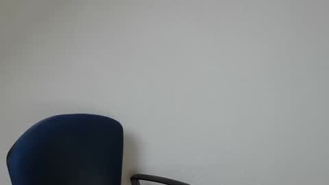 Somewhere over the rainbow online show from February 20, 2025, 4:25 pm