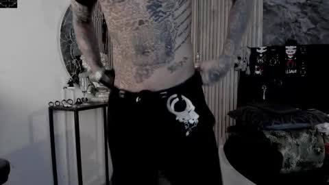     ... online show from October 30, 2025, 8:09 pm