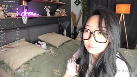 Snapshot of one_1ove chatting on February 8, 2025, 9:03 am Ana online show from February 8, 2025, 9:03 am