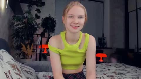 Snapshot of one_1ove chatting on March 1, 2025, 7:48 pm Ana online show from March 1, 2025, 7:48 pm