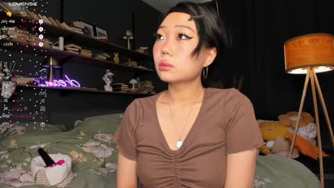 Snapshot of one_1ove chatting on March 5, 2025, 7:05 am Ana online show from March 5, 2025, 7:05 am