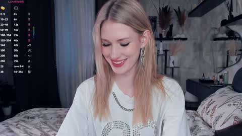 Snapshot of one_1ove chatting on November 15, 2025, 10:56 am Ana online show from November 15, 2025, 10:56 am