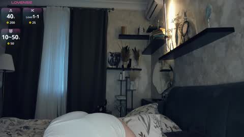 Ana online show from November 28, 2025, 7:33 am