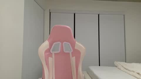 oneandonlytaylorcollins online show from February 6, 2025, 1:49 am