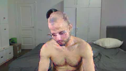Snapshot of onebestlover chatting on January 28, 2025, 3:35 pm onebestlover online show from January 28, 2025, 3:35 pm
