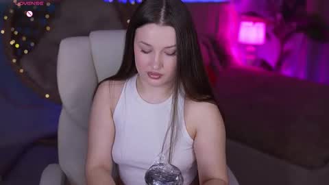 L A Y A online show from March 24, 2026, 7:24 am